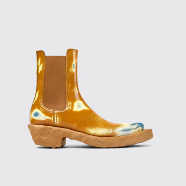 Side view of Venga Three-toned brushed leather boots